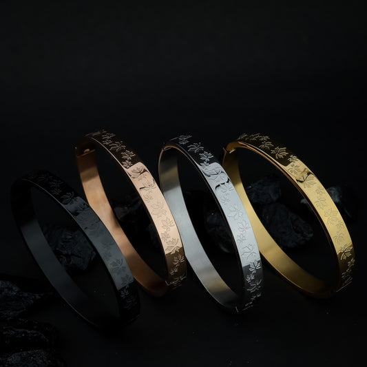 Leaf Engrave Bracelet Collection