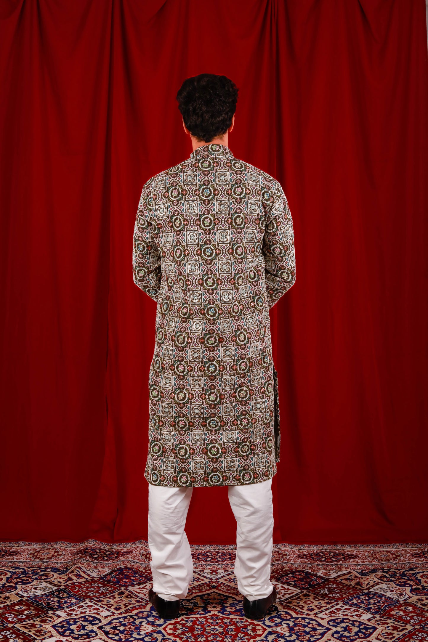 Heavy Embroidered Floral Kurta With Jari