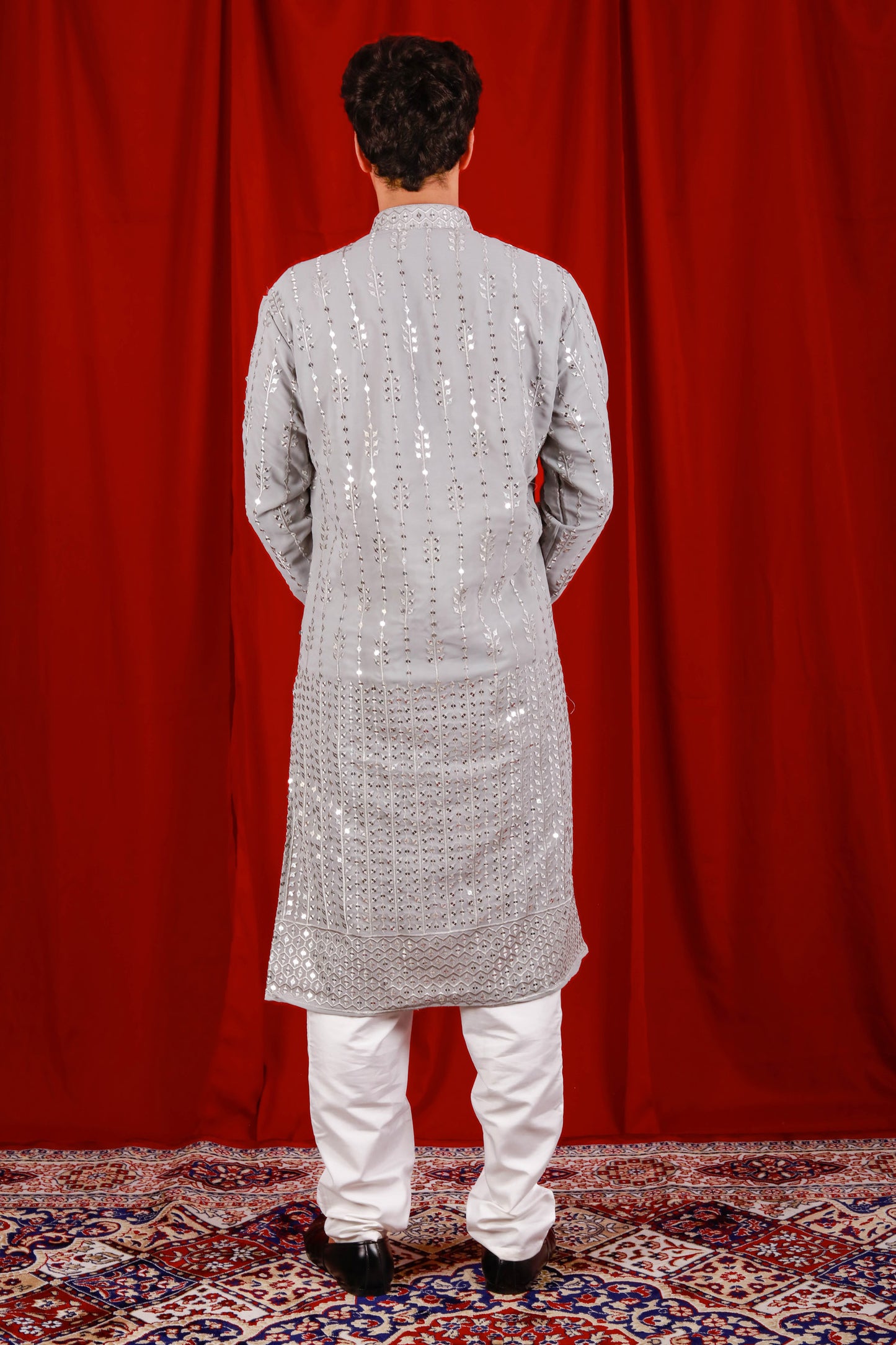 Grey Floral Embroiderd Kurta With Jari