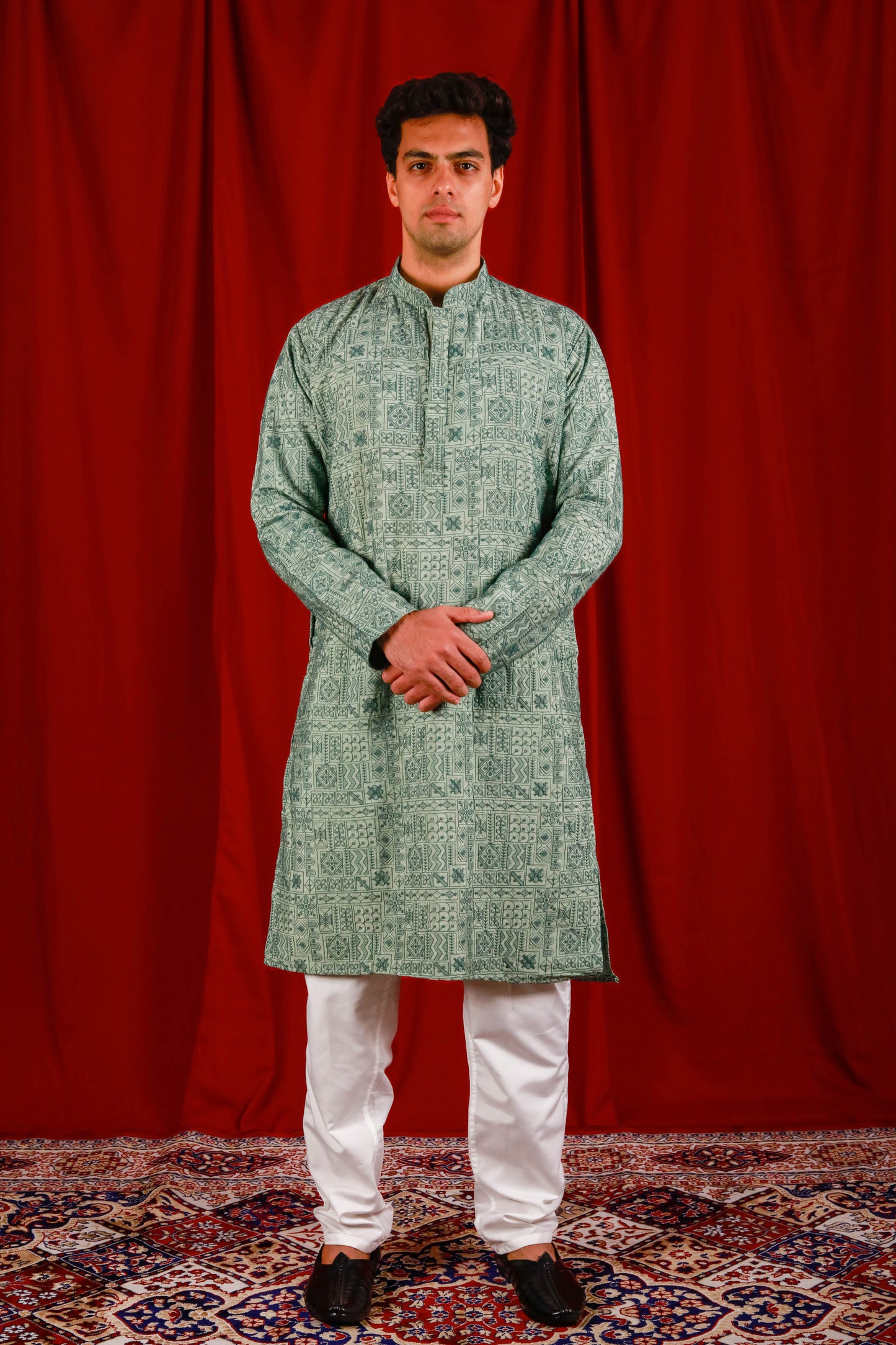 Green Embroidered Kurta With Floral Designs