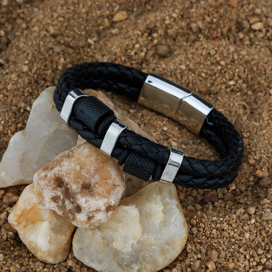 Bold Bond Bracelet